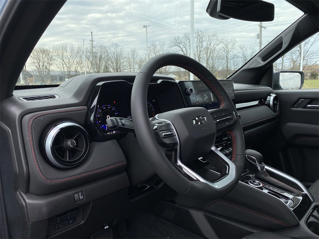 2025 Chevrolet Colorado Z71 photo 15