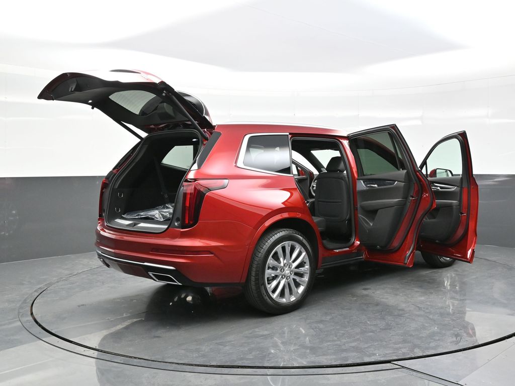 2025 Cadillac XT6 Premium Luxury photo 38