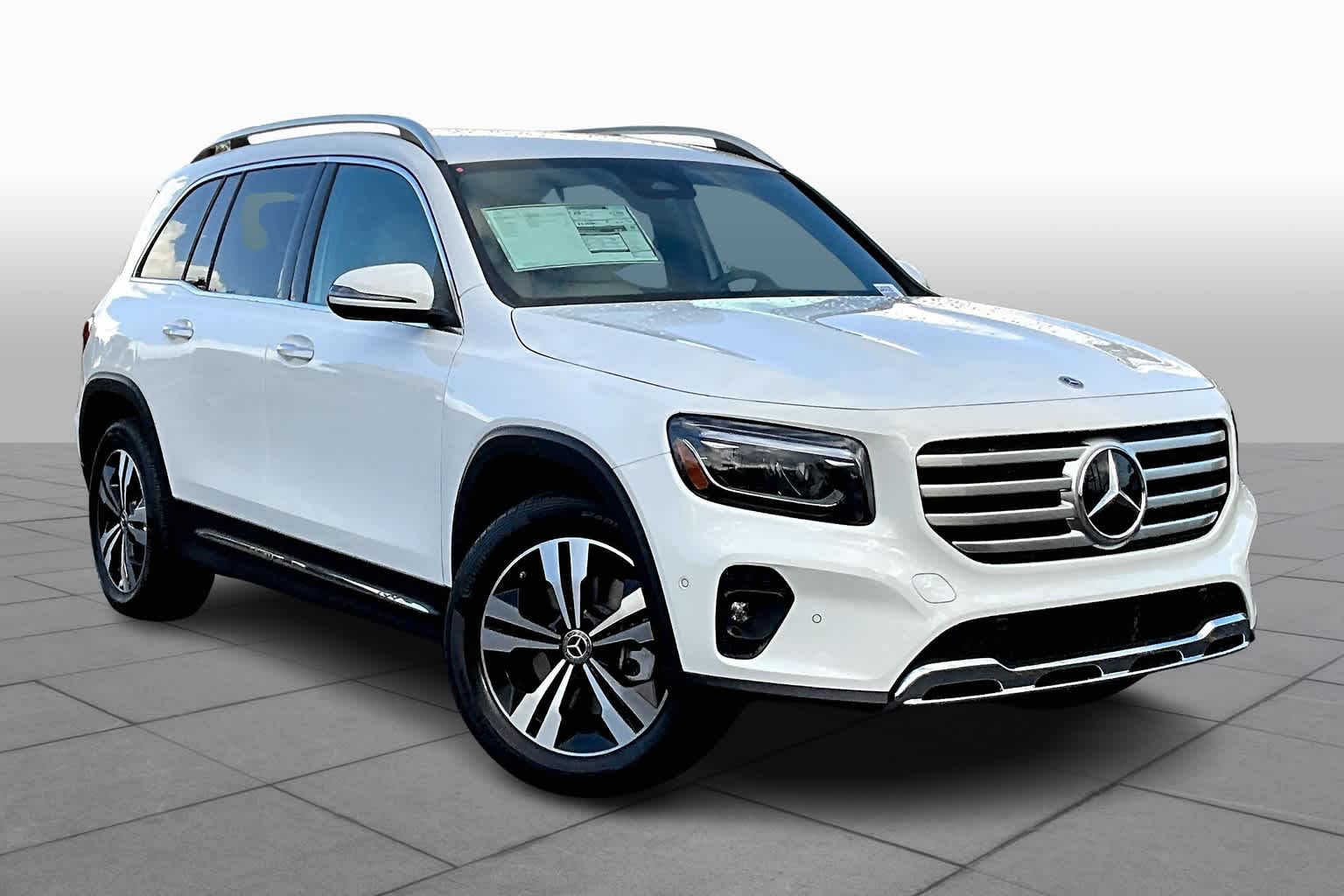 2025 Mercedes Benz GLB 250 photo 2