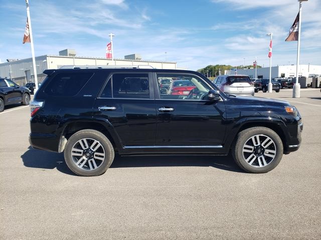 2022 Toyota 4Runner Limited photo 4