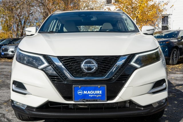 2022 Nissan Rogue Sport SL photo 2