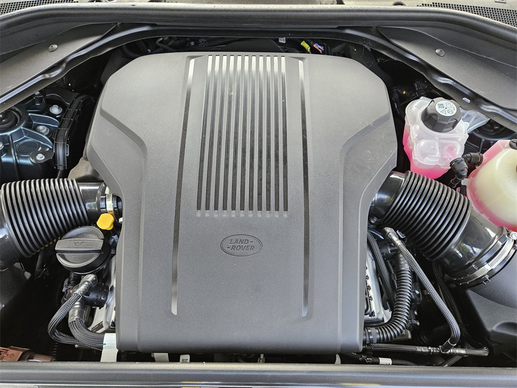 2025 Land Rover Range Rover Sport SE photo 28