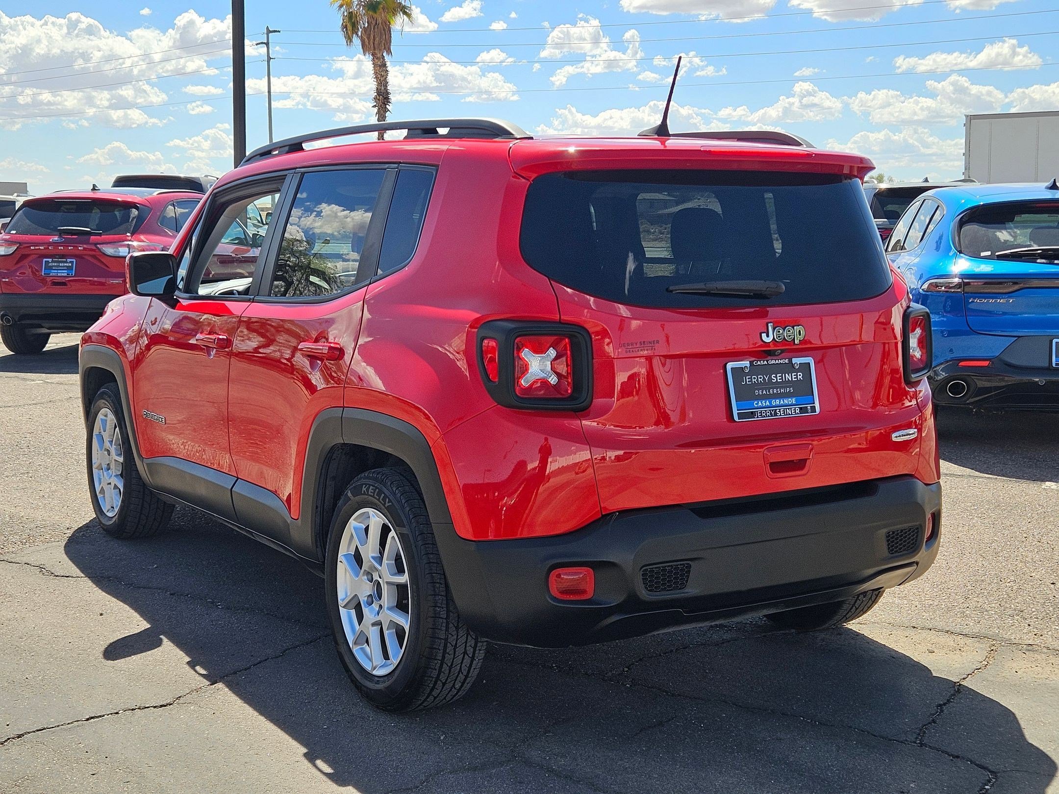 2019 Jeep Renegade Latitude photo 3