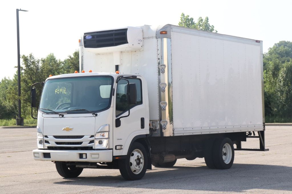 2023 Chevrolet Silverado 4500HD Base photo 3