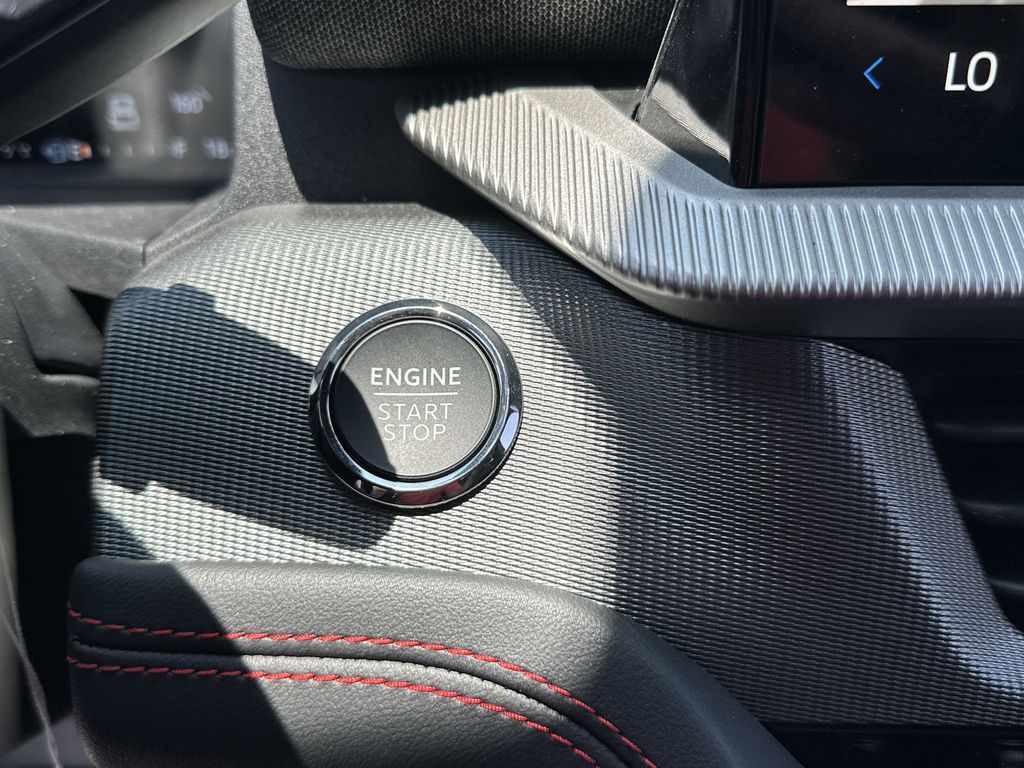 2025 Ford Explorer ST photo 3