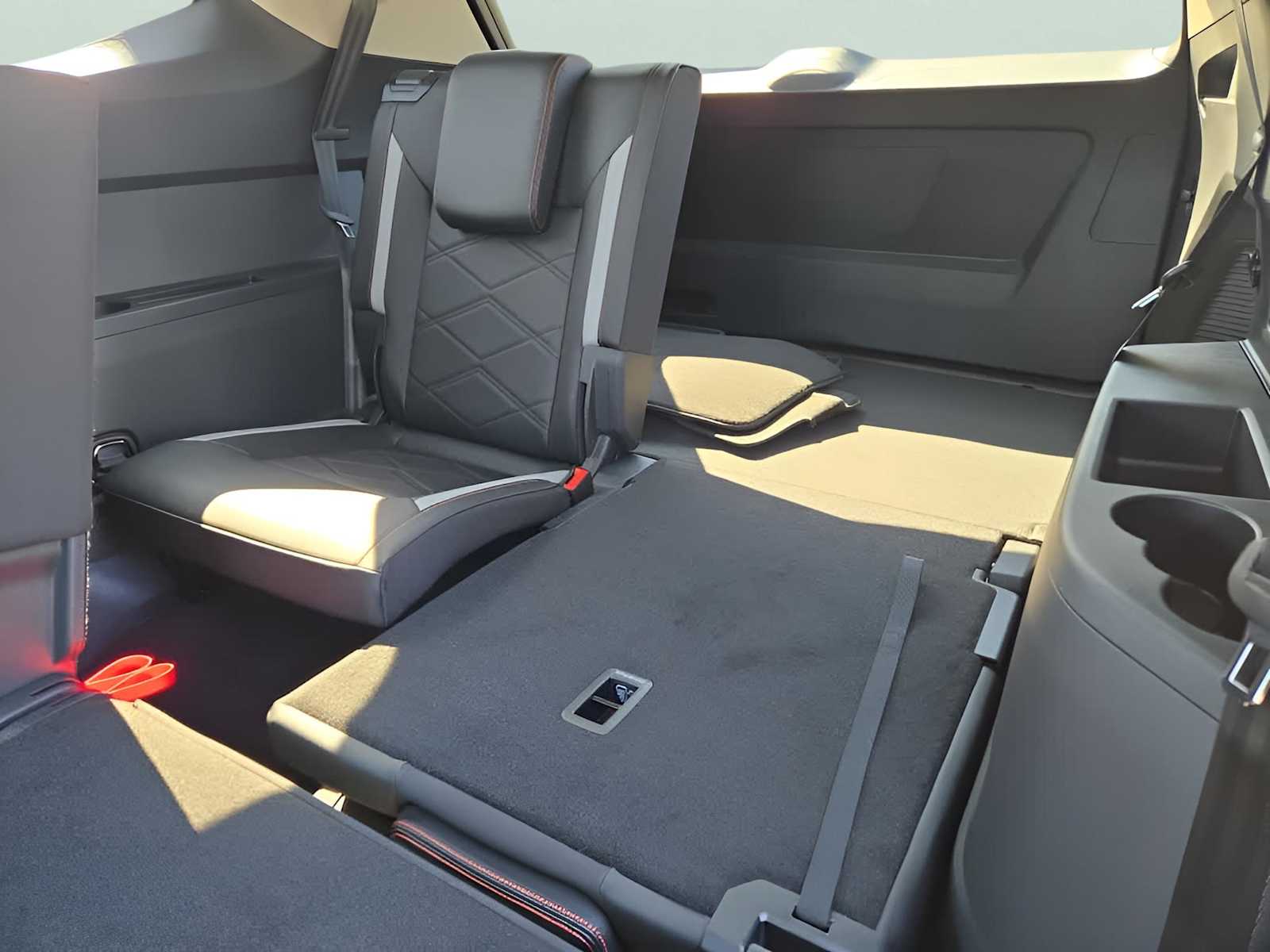 2026 Volkswagen Atlas Peak Edition SE photo 30