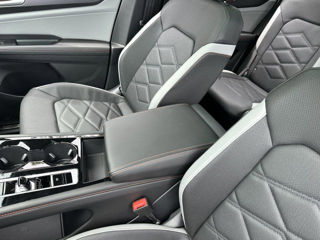 2026 Volkswagen Atlas Peak Edition SE photo 11