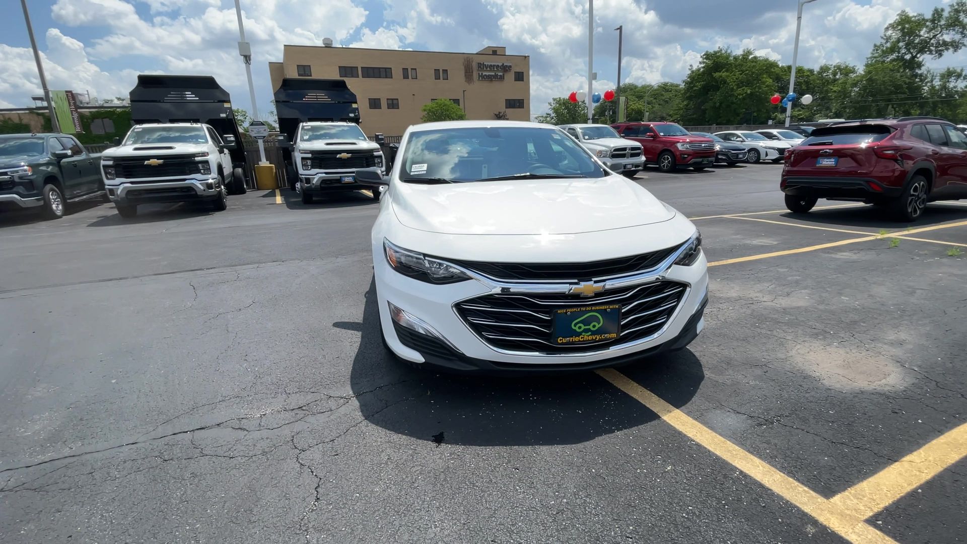 2022 Chevrolet Malibu LS photo 3