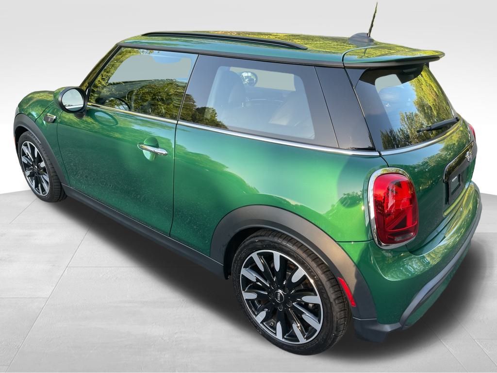 2024 Mini Cooper Hardtop S photo 4