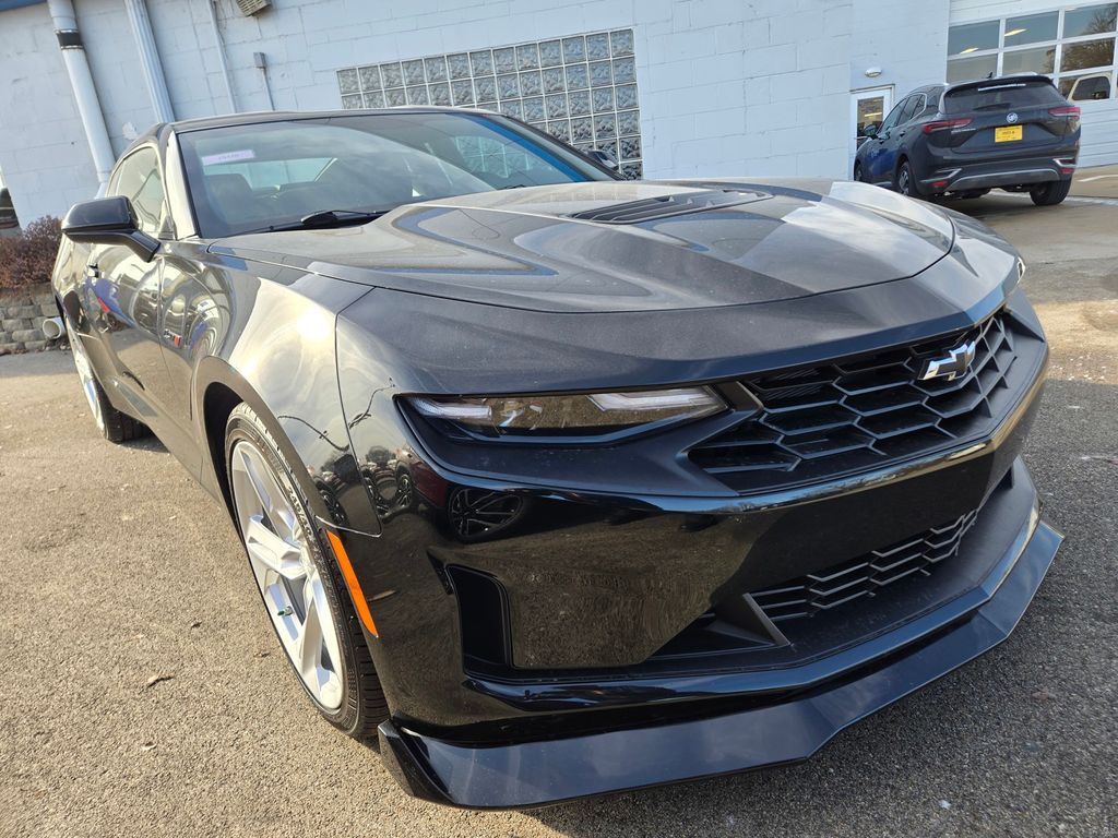 2023 Chevrolet Camaro LT1's photo
