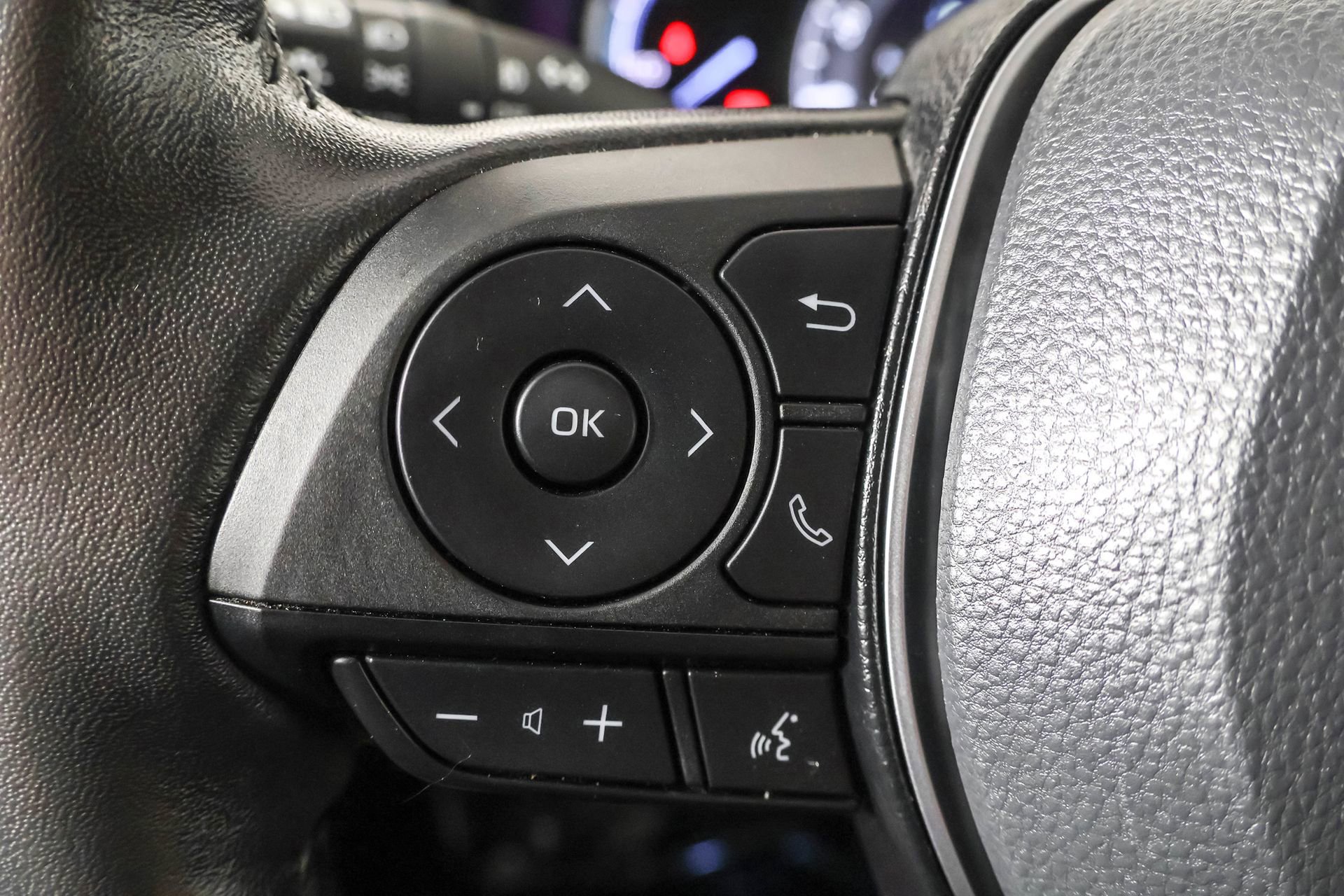 2022 Toyota RAV4 Hybrid Limited photo 17