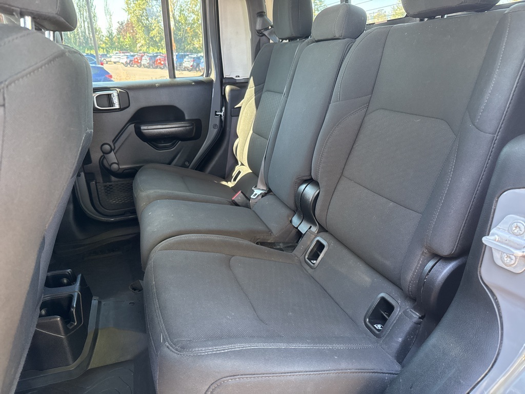 2021 Jeep Gladiator Sport photo 15