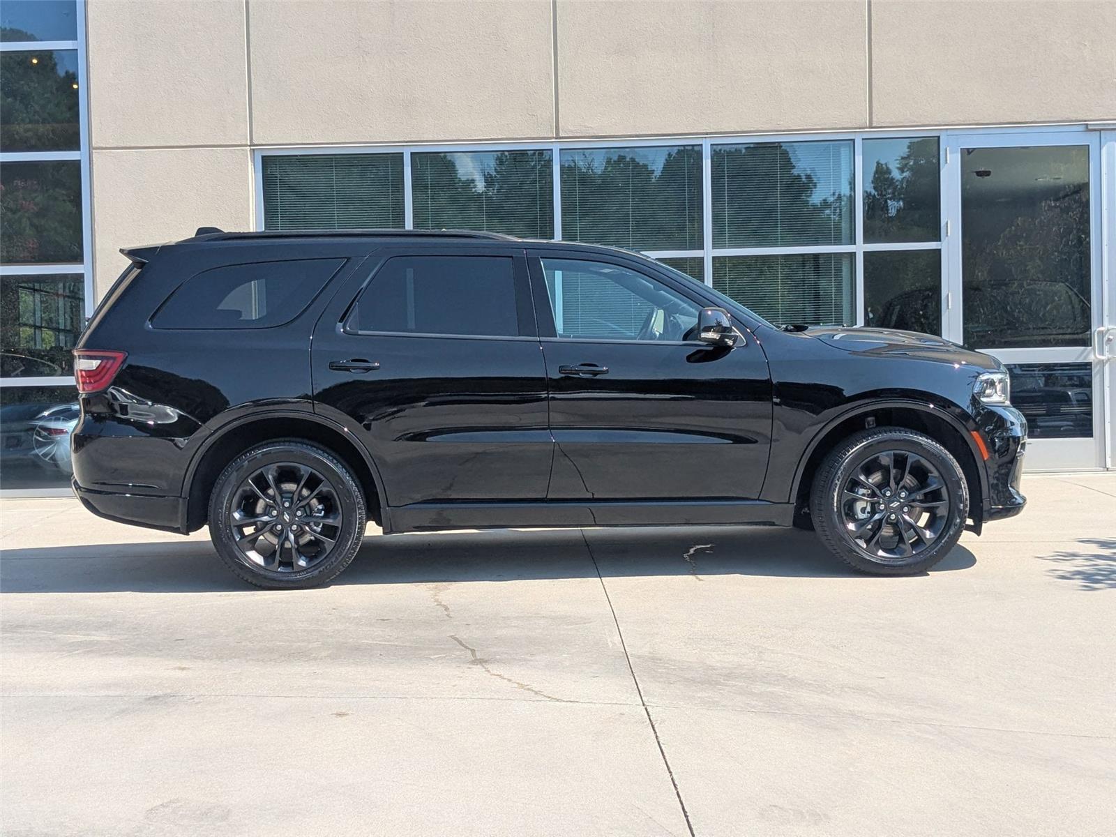 2022 Dodge Durango GT Plus photo 3
