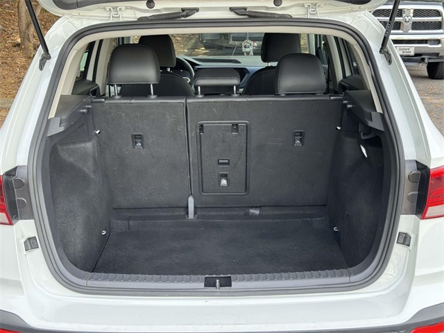 2024 Volkswagen Taos SE photo 28