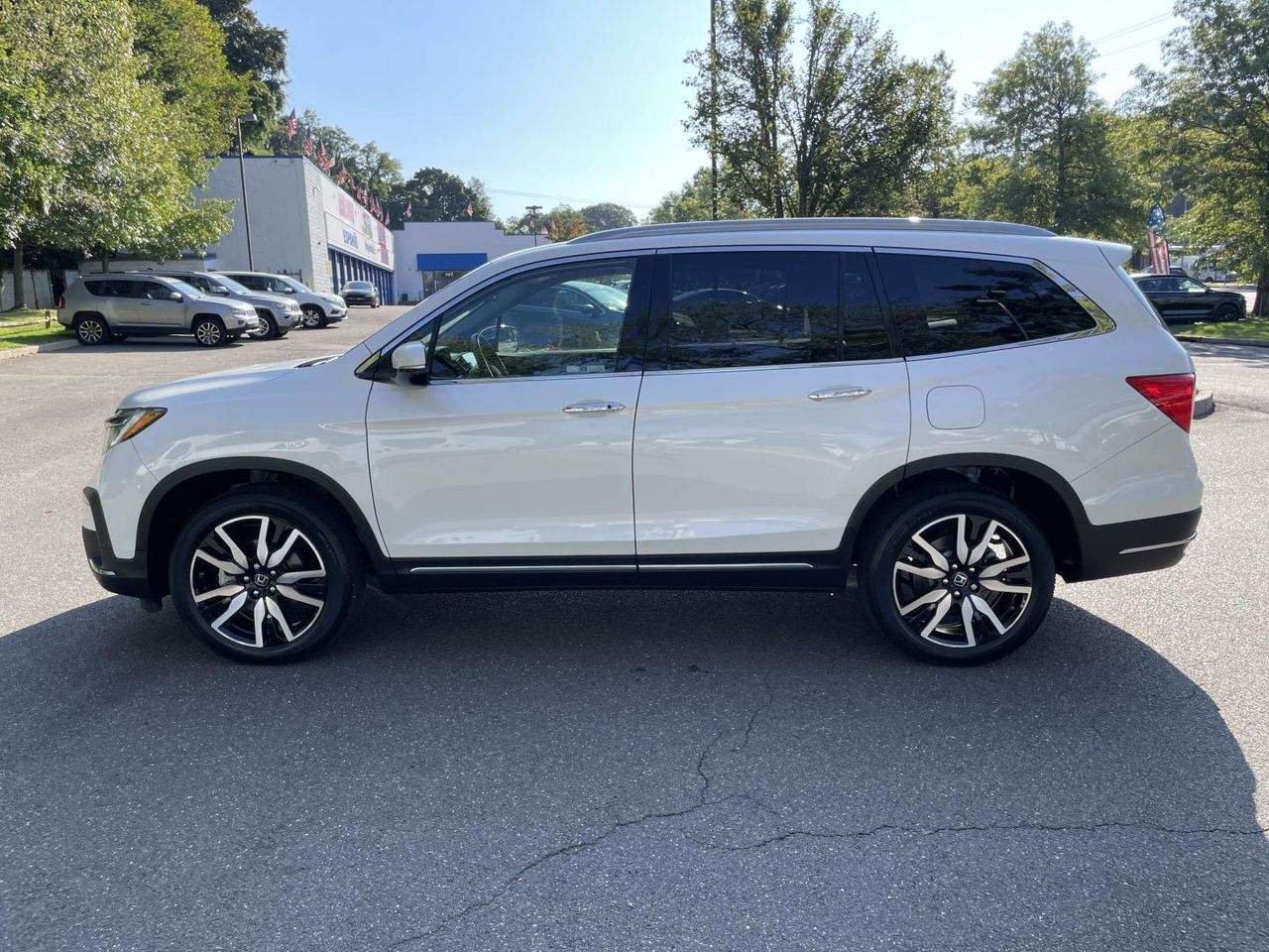 2022 Honda Pilot Touring photo 3