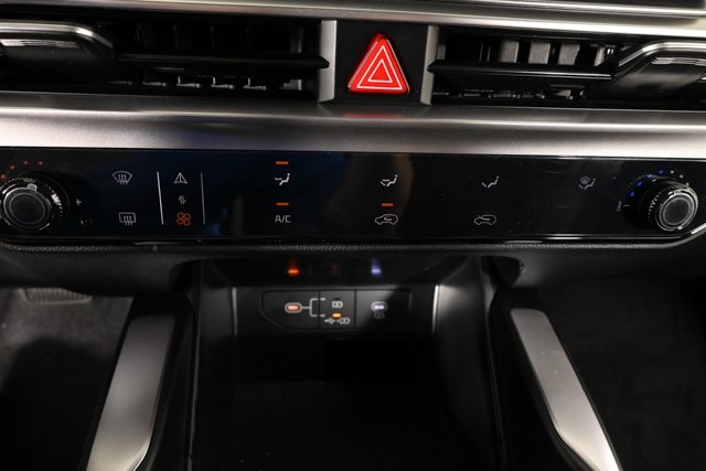 2026 Kia Sorento S photo 23