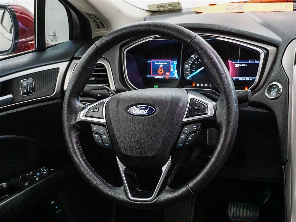 2017 Ford Fusion Energi SE photo 16