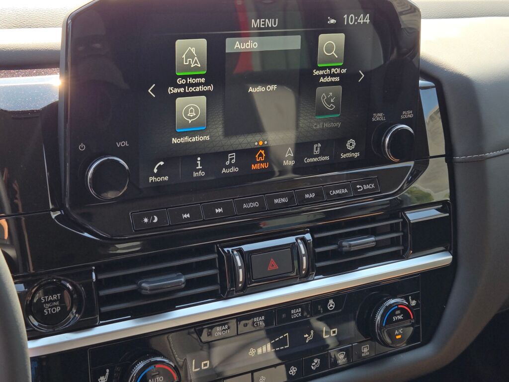 2025 Nissan Pathfinder SL photo 21