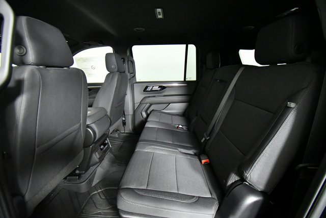 2025 Chevrolet Suburban LS photo 19