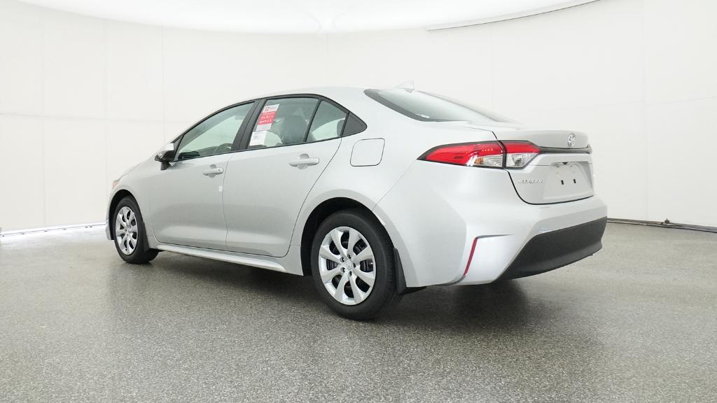 2025 Toyota Corolla LE photo 13