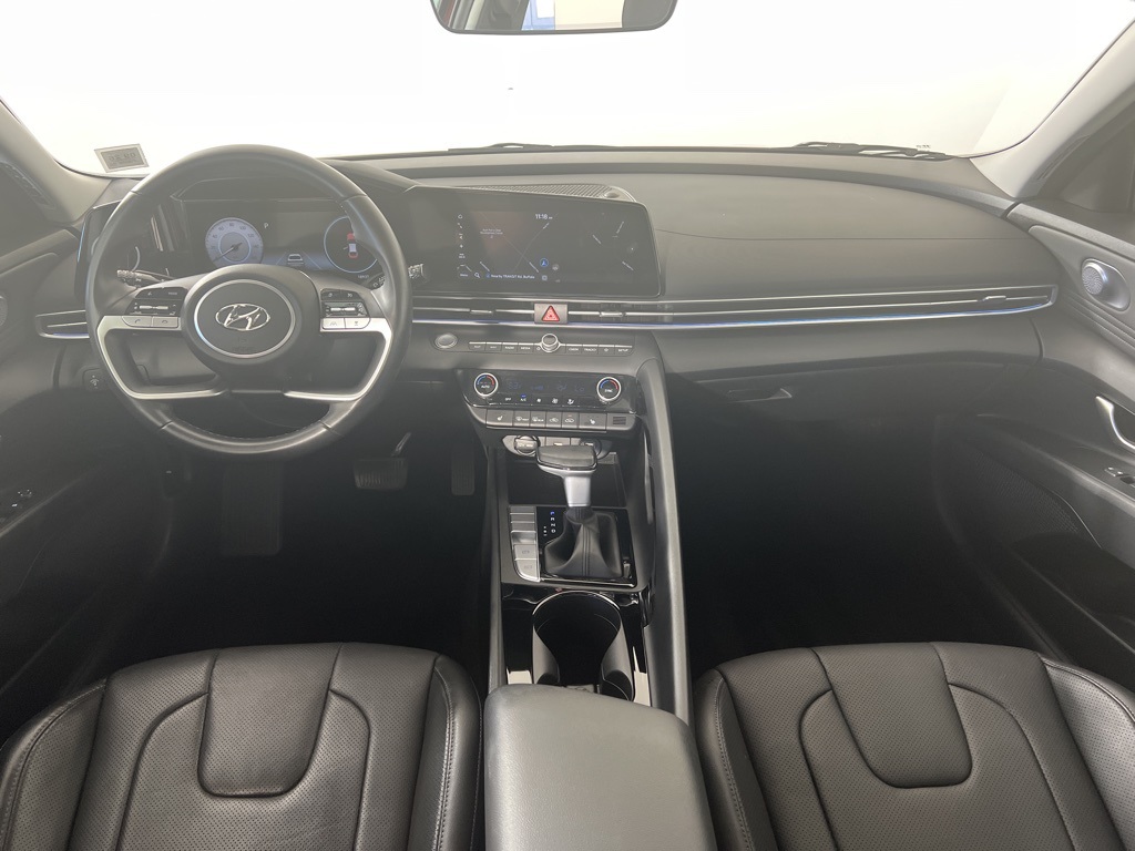 2023 Hyundai Elantra Limited photo 2
