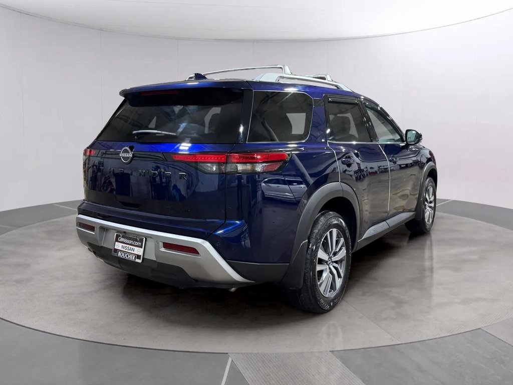 2023 Nissan Pathfinder SL photo 4