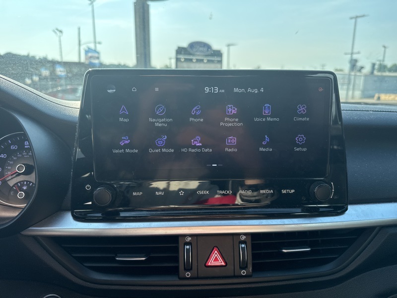 2023 Kia Forte GT-Line photo 13