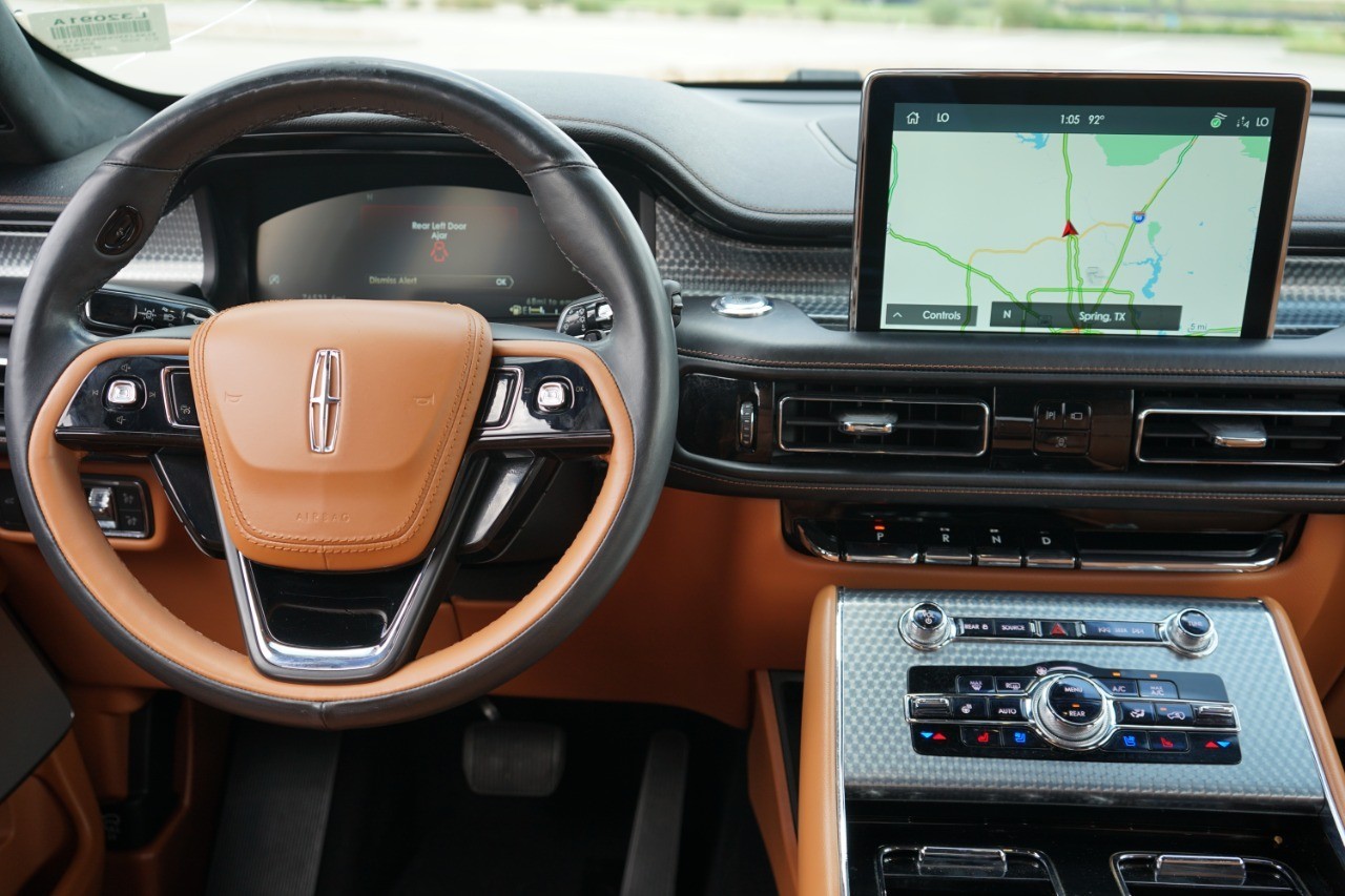 2022 Lincoln Aviator Black Label photo 29