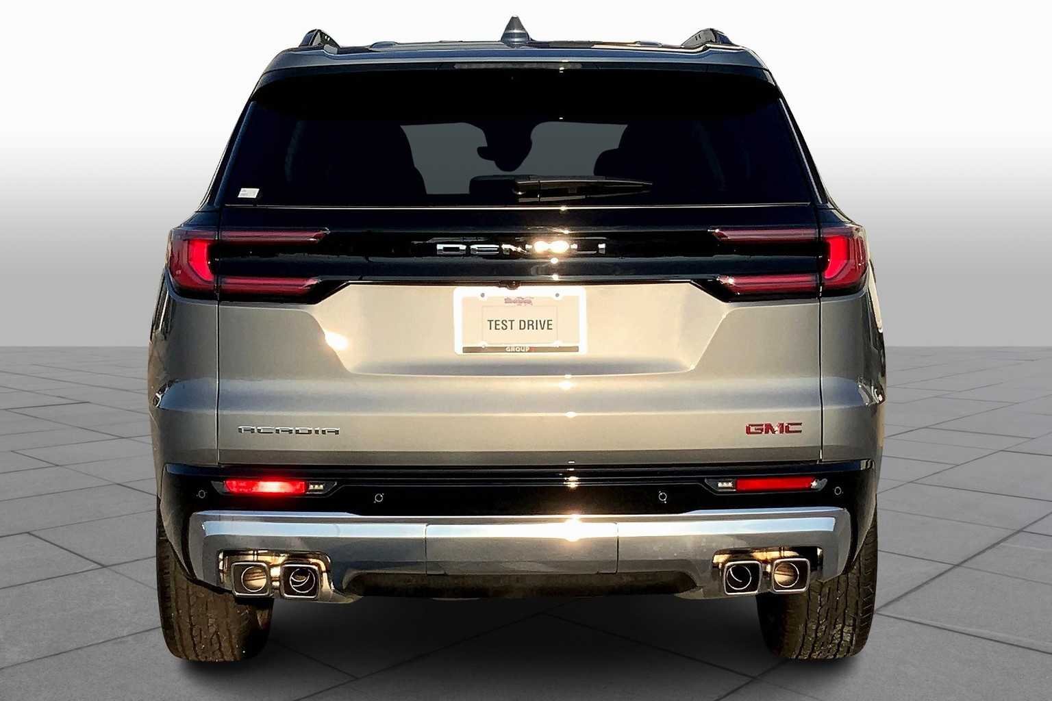 2025 Gmc Acadia Denali photo 4