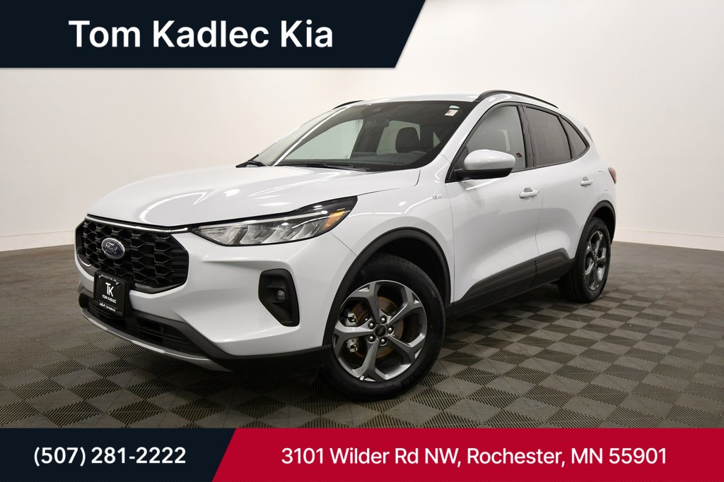 2025 Ford Escape ST-Line Select's photo