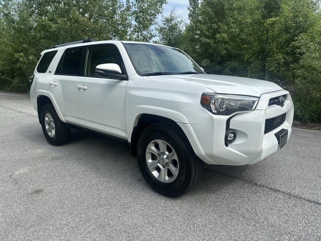 2022 Toyota 4Runner SR5 Premium photo 2