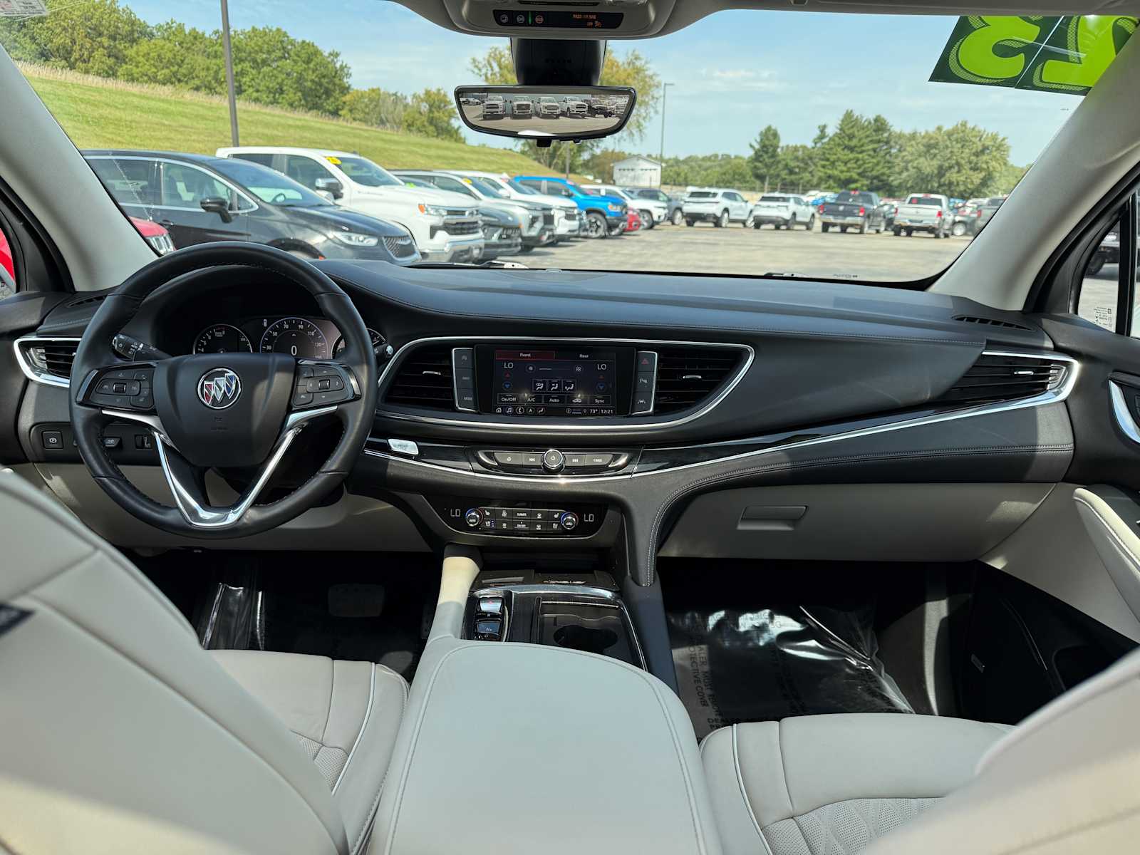 2023 Buick Enclave Avenir photo 21