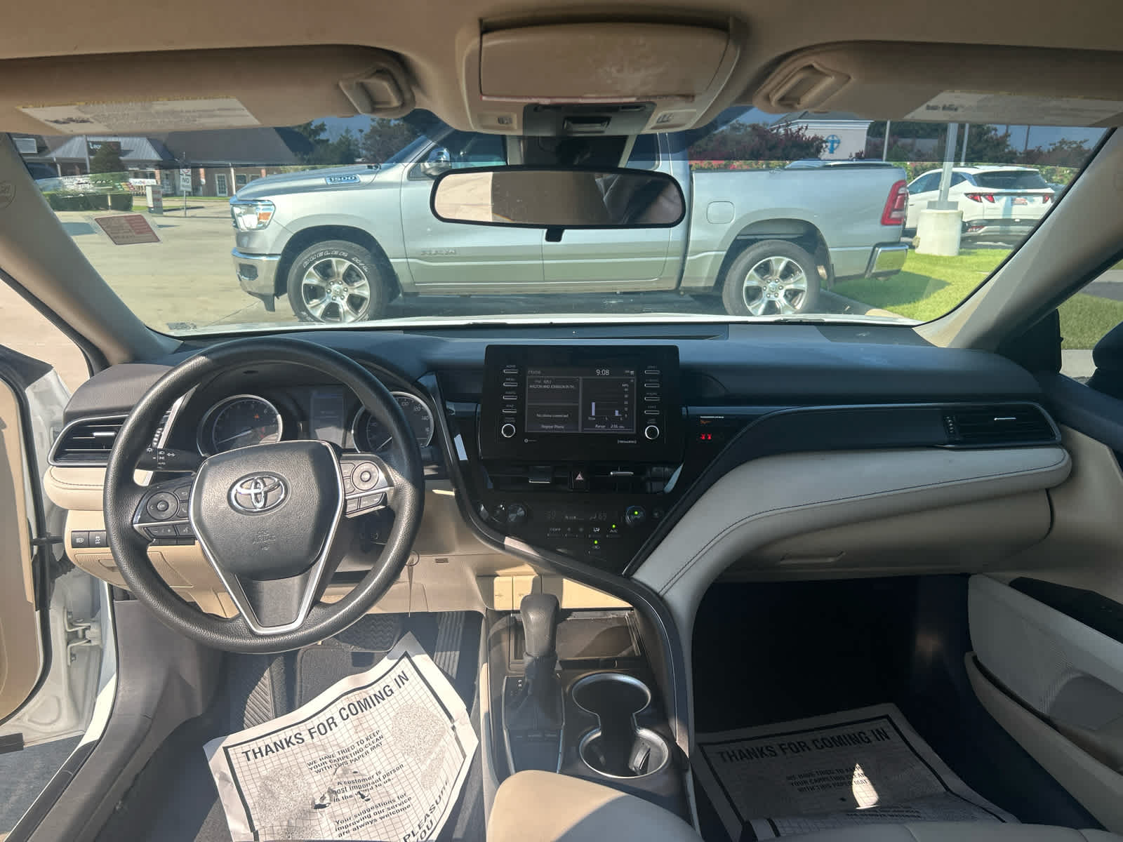 2023 Toyota Camry LE photo 8