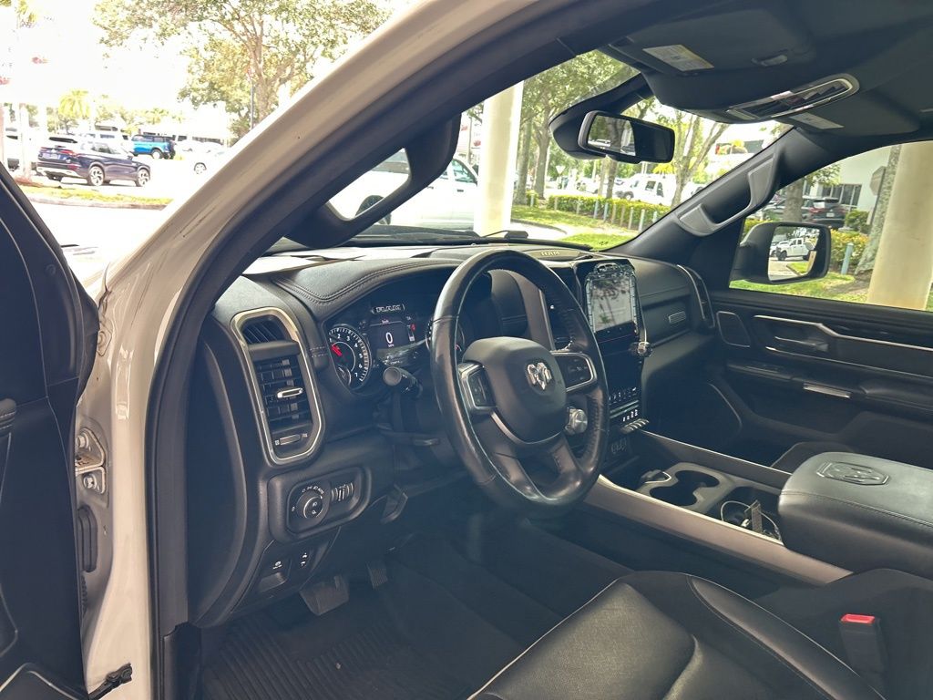 2020 Ram 1500 Laramie photo 4