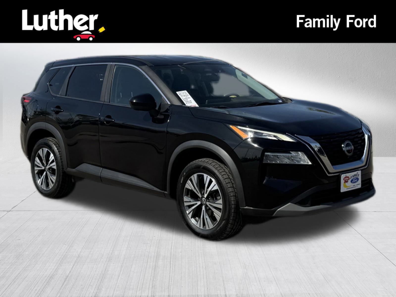 2023 Nissan Rogue SV's photo