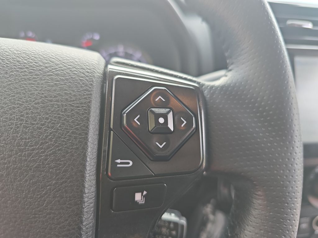 2024 Toyota 4Runner TRD Off-Road photo 17