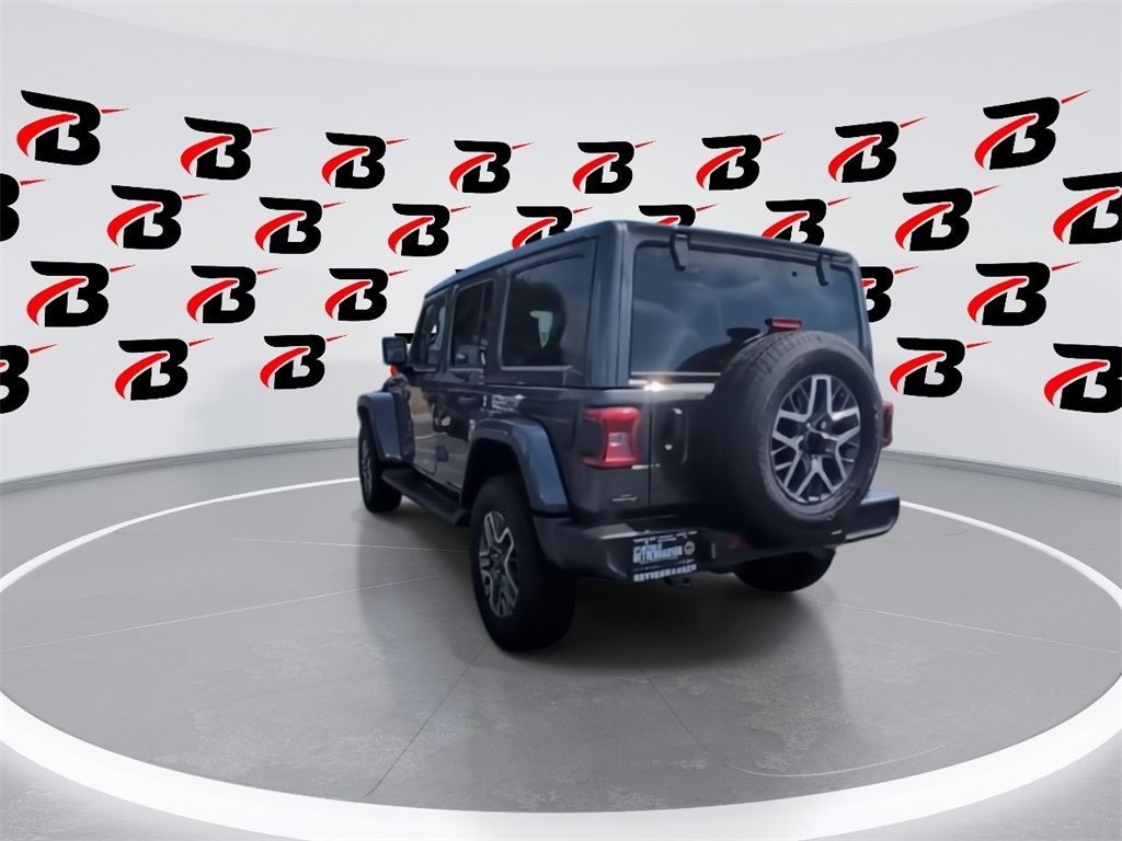 2025 Jeep Wrangler Sahara photo 6