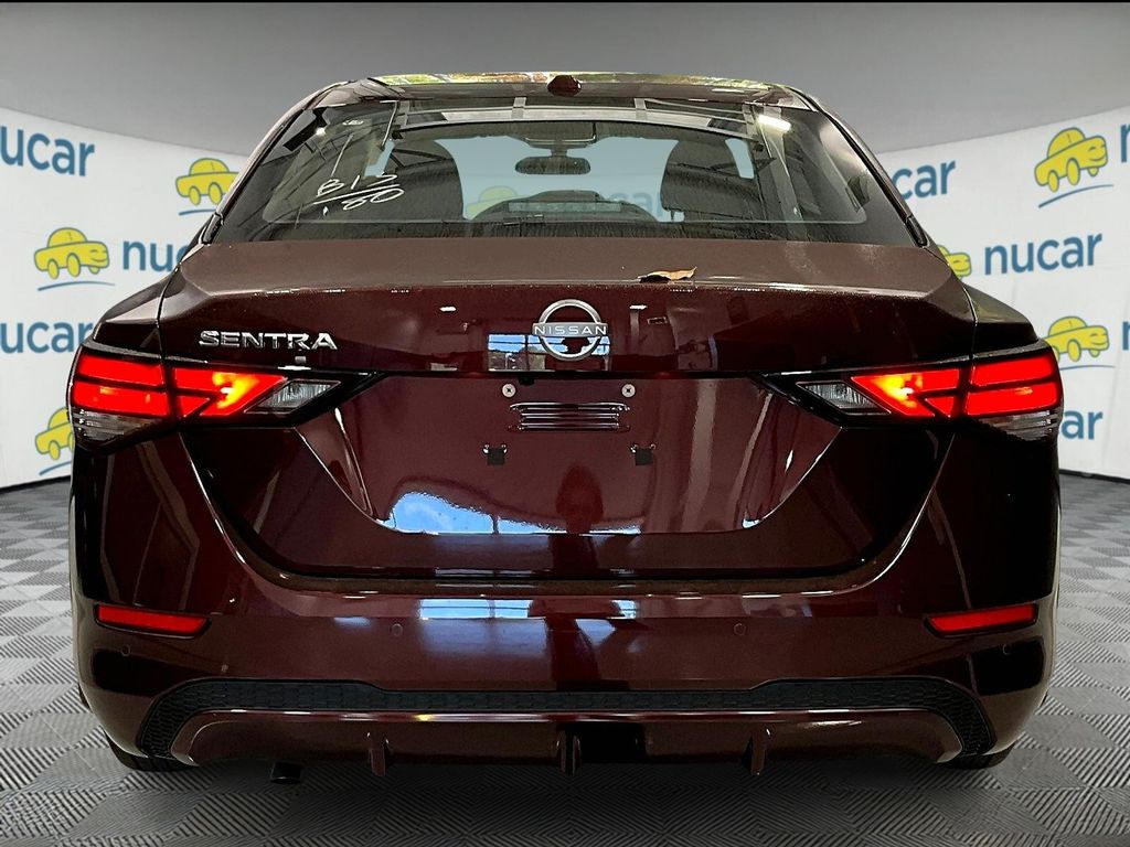 2025 Nissan Sentra SV photo 4