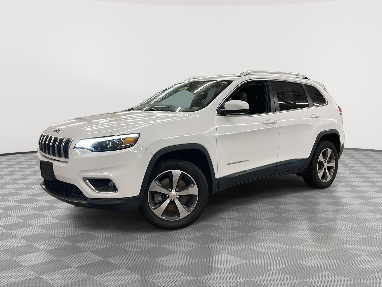 2019 Jeep Cherokee Limited photo 3
