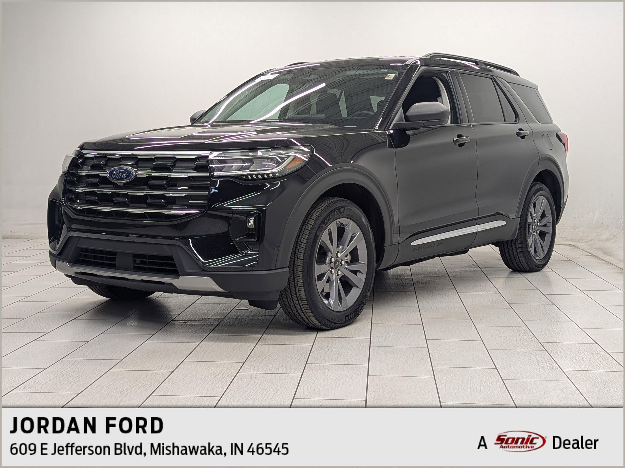 2025 Ford Explorer Active's photo