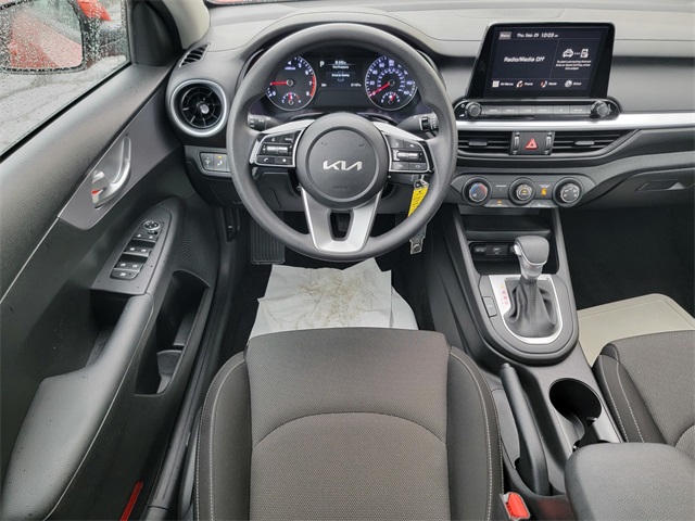 2023 Kia Forte LXS photo 25