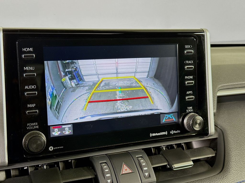 2020 Toyota RAV4 Hybrid XSE photo 12