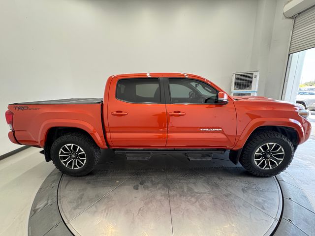 2017 Toyota Tacoma SR5 TRD Sport photo 14