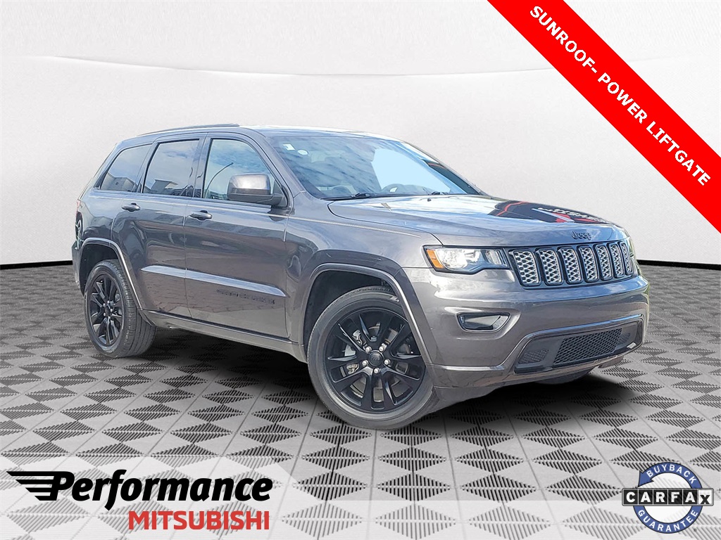 2017 Jeep Grand Cherokee Altitude's photo