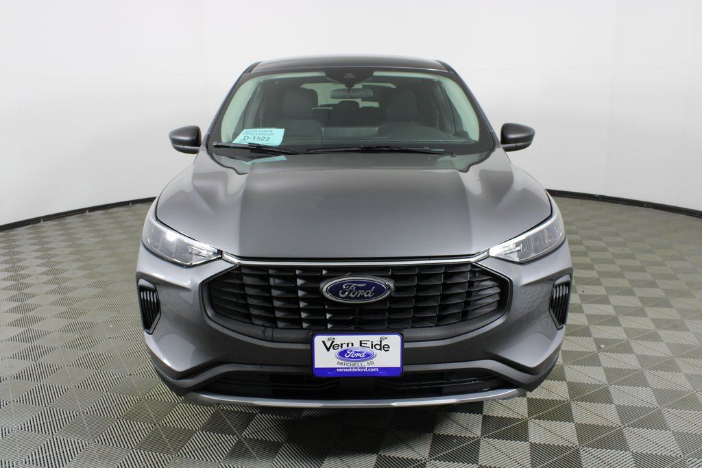 2026 Ford Escape Active photo 2
