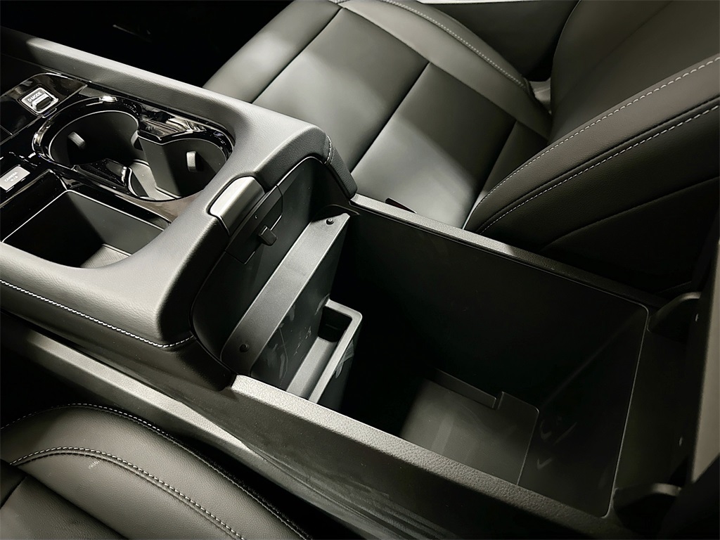 2025 Nissan Murano SV photo 32