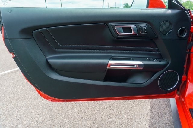 2020 Ford Mustang GT Premium photo 7
