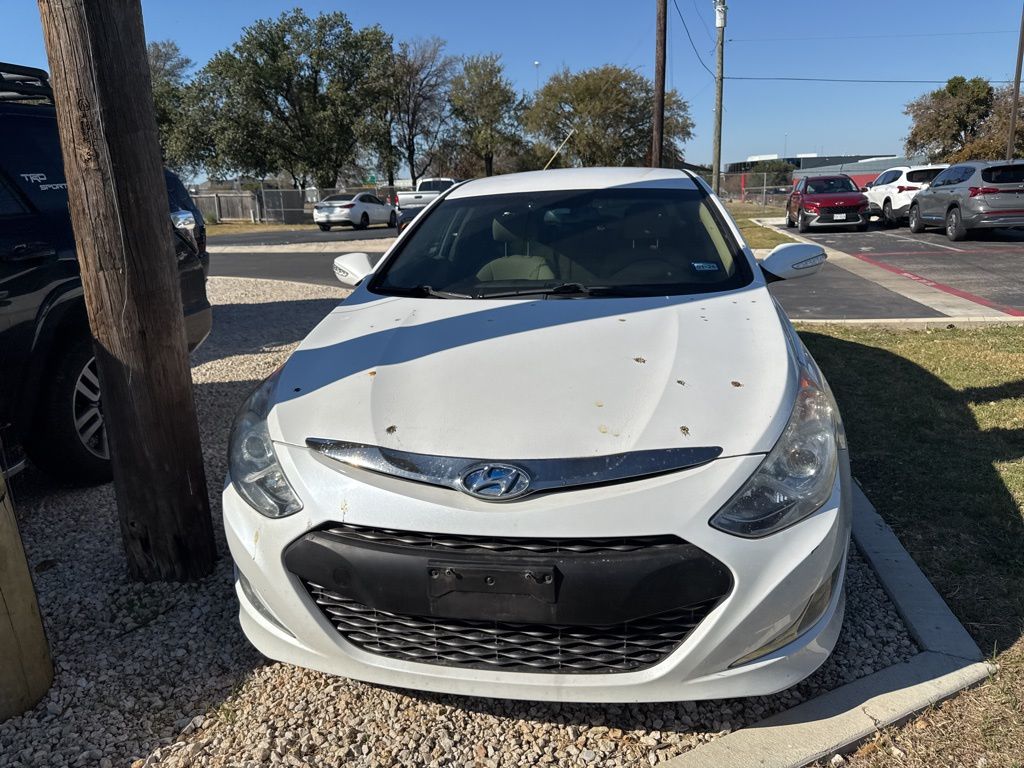 2015 Hyundai Sonata Hybrid Base photo 2