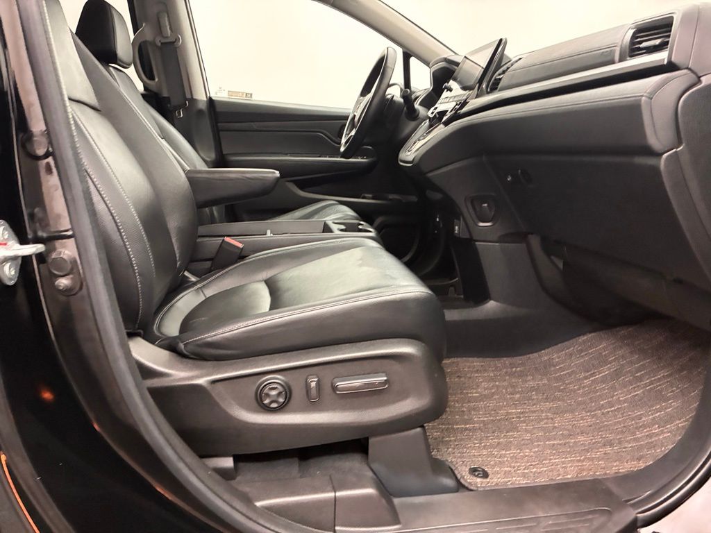2023 Honda Odyssey EX-L photo 31
