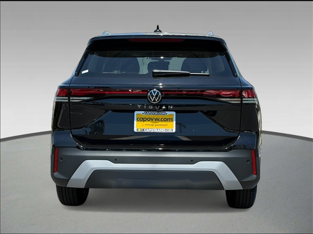 2025 Volkswagen Tiguan S photo 3